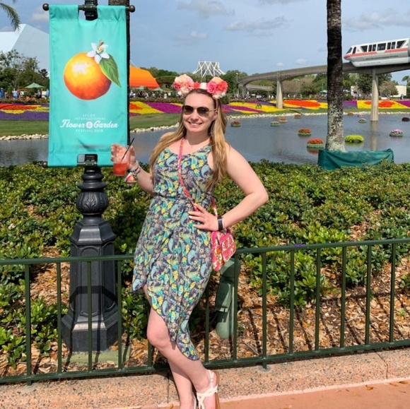 Meet your Posher, Brittany - Picture 2 of 3